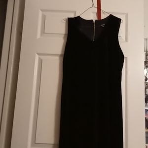 Sleeveless dress